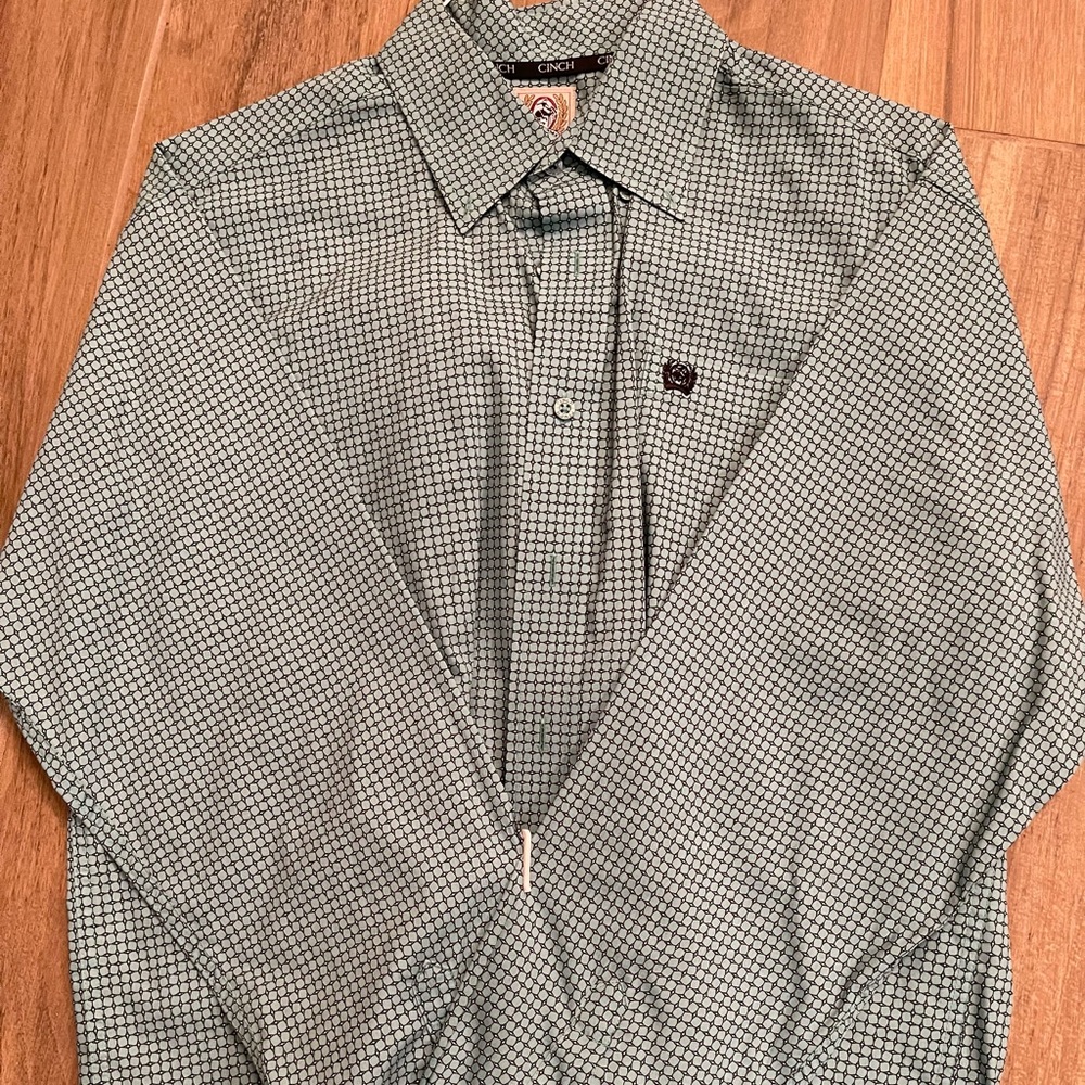Classic Cinch button down